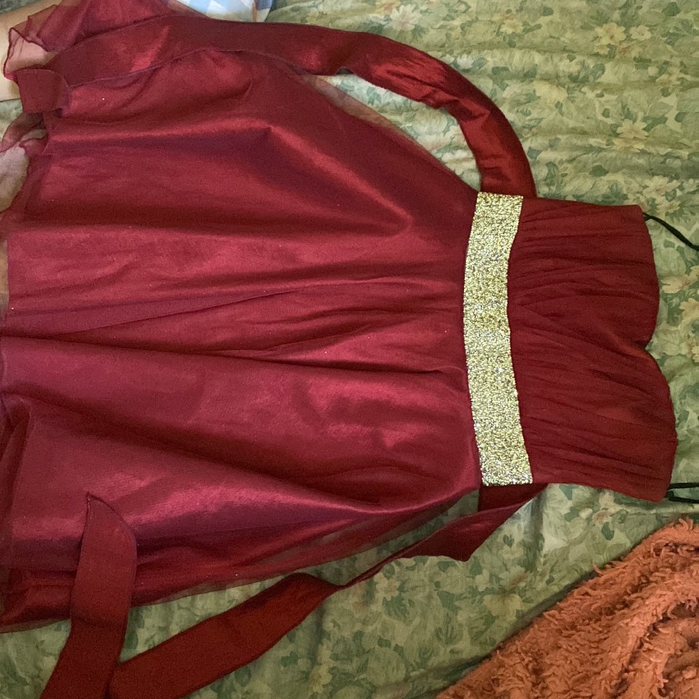 Red with silver belt dress for hoco or dama quince
